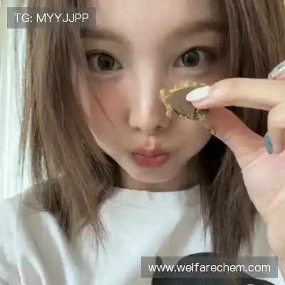 杜严谦